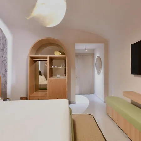 Merula Suites *