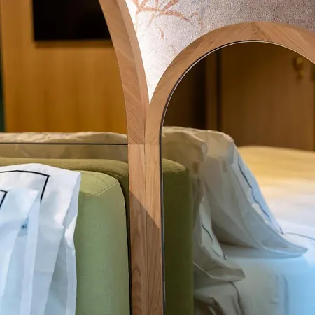 Merula Suites *