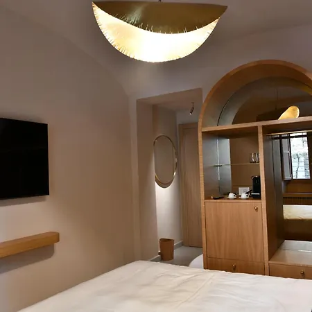 Designer Monti - Walk To Colosseum Suli2 * Рим