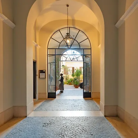 Апартаменты Designer Monti - Walk To Colosseum Suli2 *